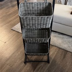 3 Basket Stand