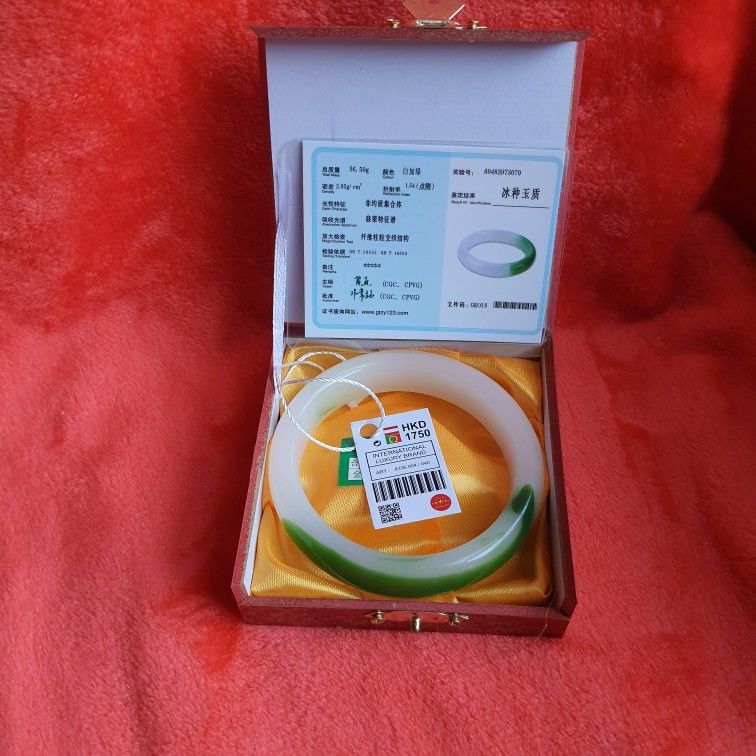 Natural handcarv Green agate Bicolor bangle bracelets women bangle With Certificate Of ORIGINAL Jewelry