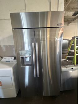 42” DACOR BUILT IN STAINLESS STEEL REFRIGERATOR