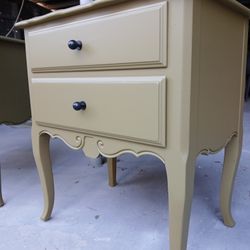 End Tables Nightstands 