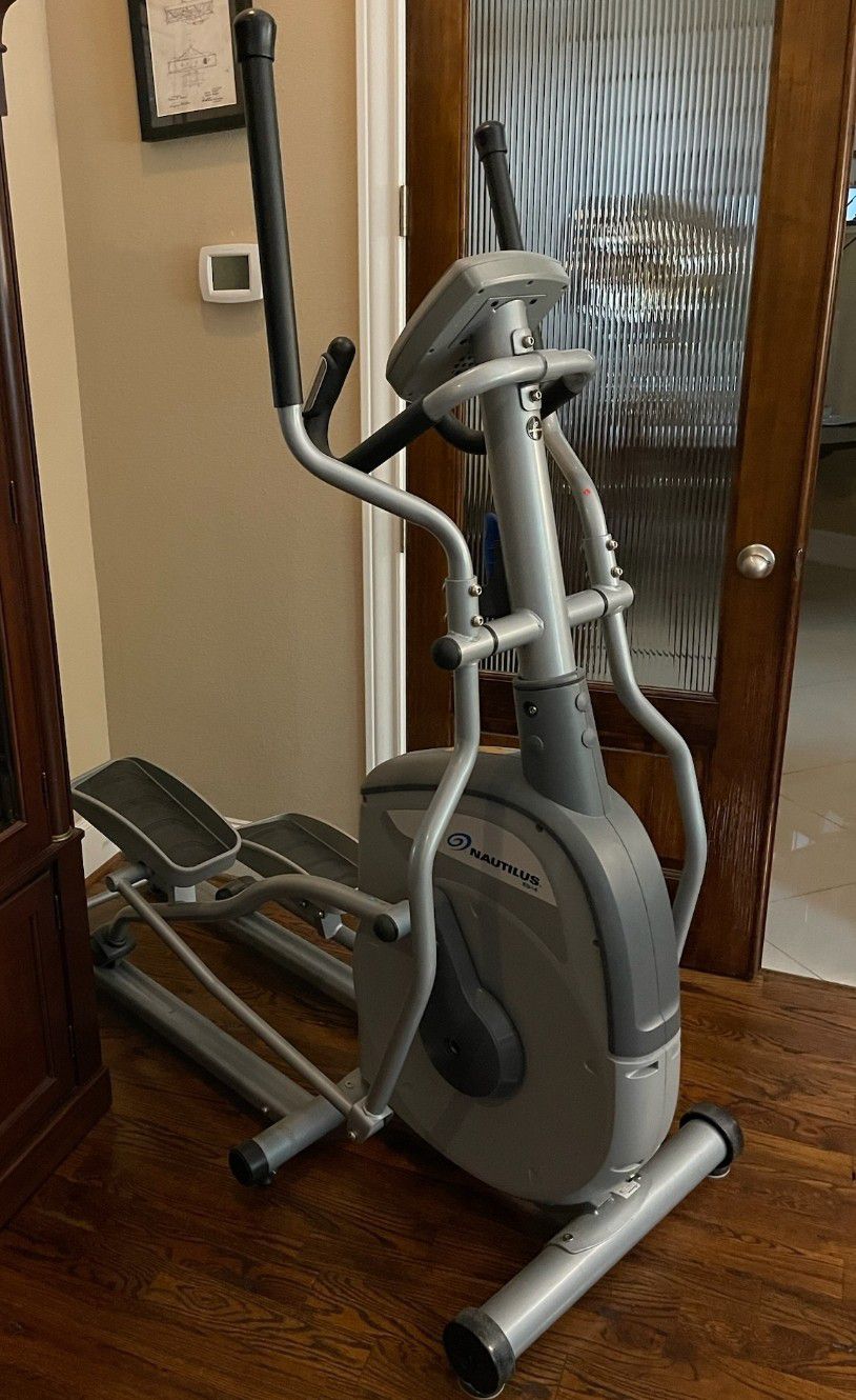 NAUTILUS ELLIPTICAL - E514 Eliptical Cardio Machine Home Gym Exercise like Treadmill, Stepper, Stairmaster, Stepmill, Stairclimber, Rower