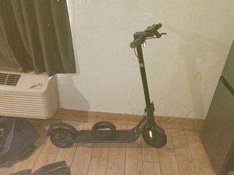 Navee v25 pro electric scooter