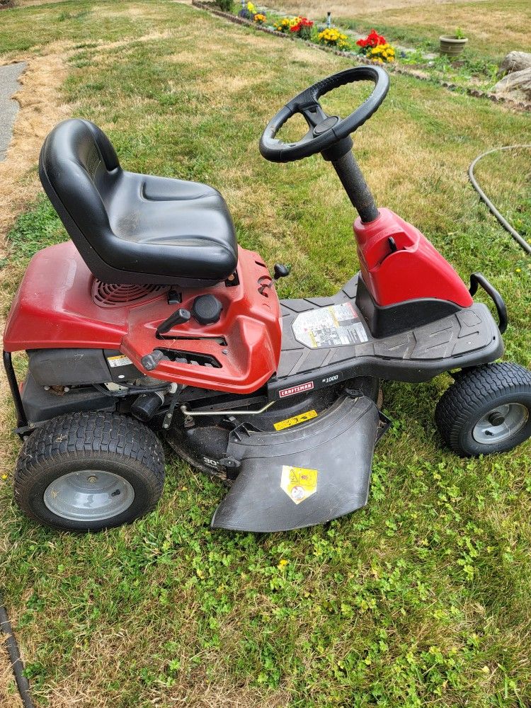 Riding Lawnmower Craftsman R1000 for Sale in Marysville, WA OfferUp
