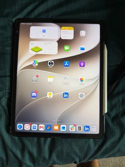 iPad Pro 12.9” M1 256GB + Apple Pencil & Case