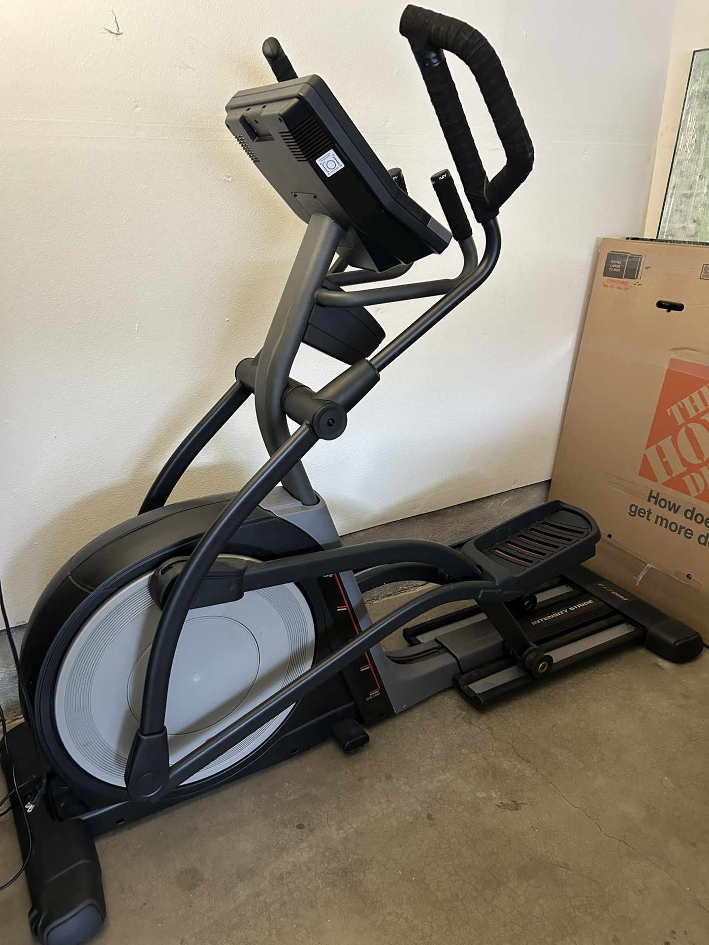 Proform ProE14 Elliptical 