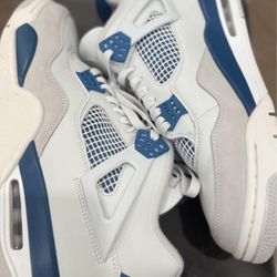 Jordan 4 Military Blue 