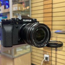 Fujifilm X-T5 With 18-55mm Lens 