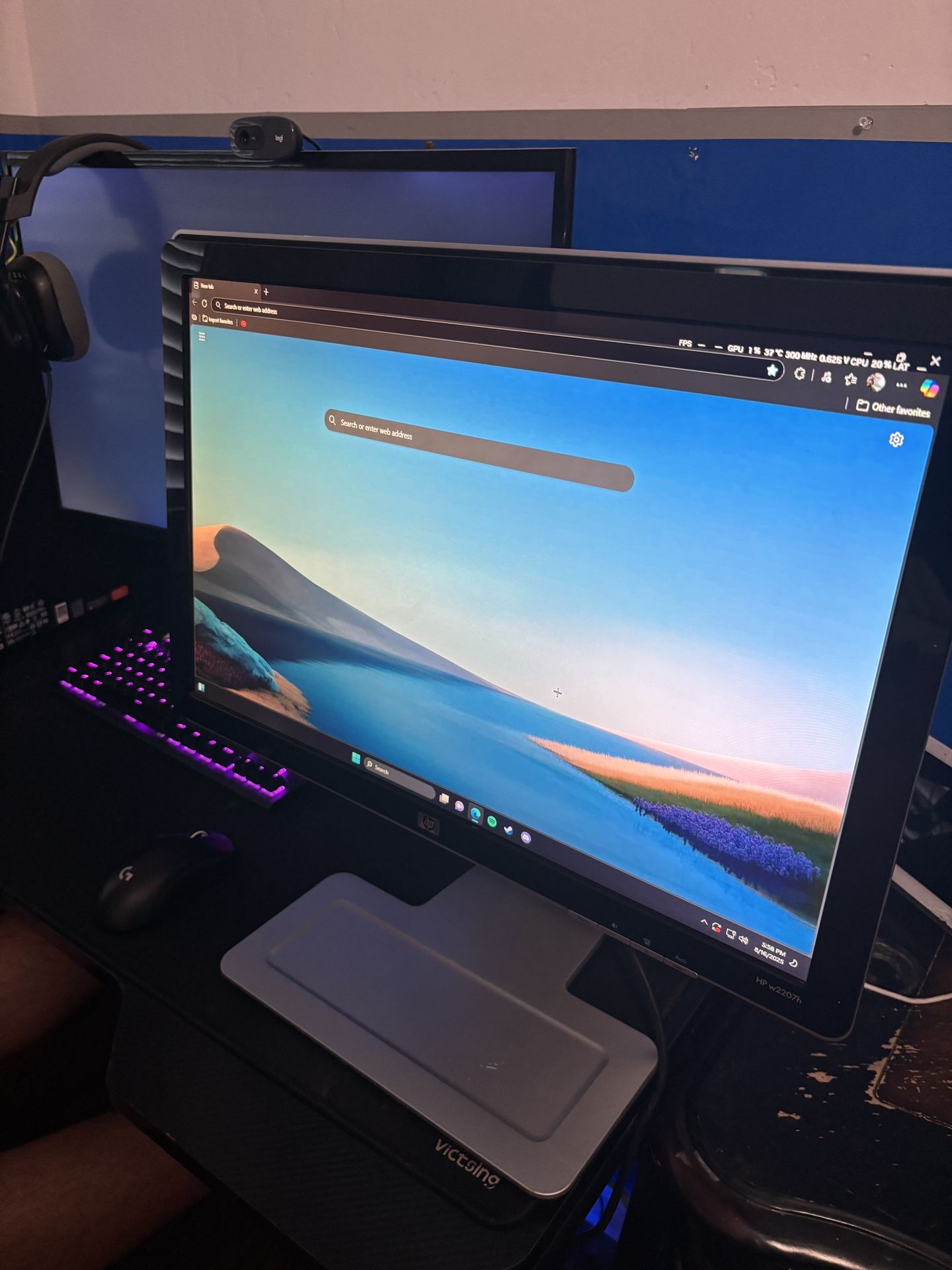 HP Monitor & Keyboard