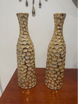 Flower vases