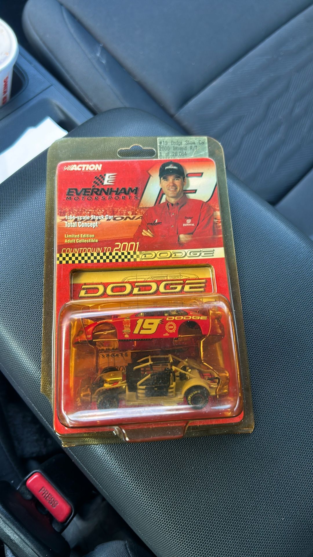 Vntg 2000 Action Racing #19 Dodge Intrepid Limited Edition 1:64 Stock Car