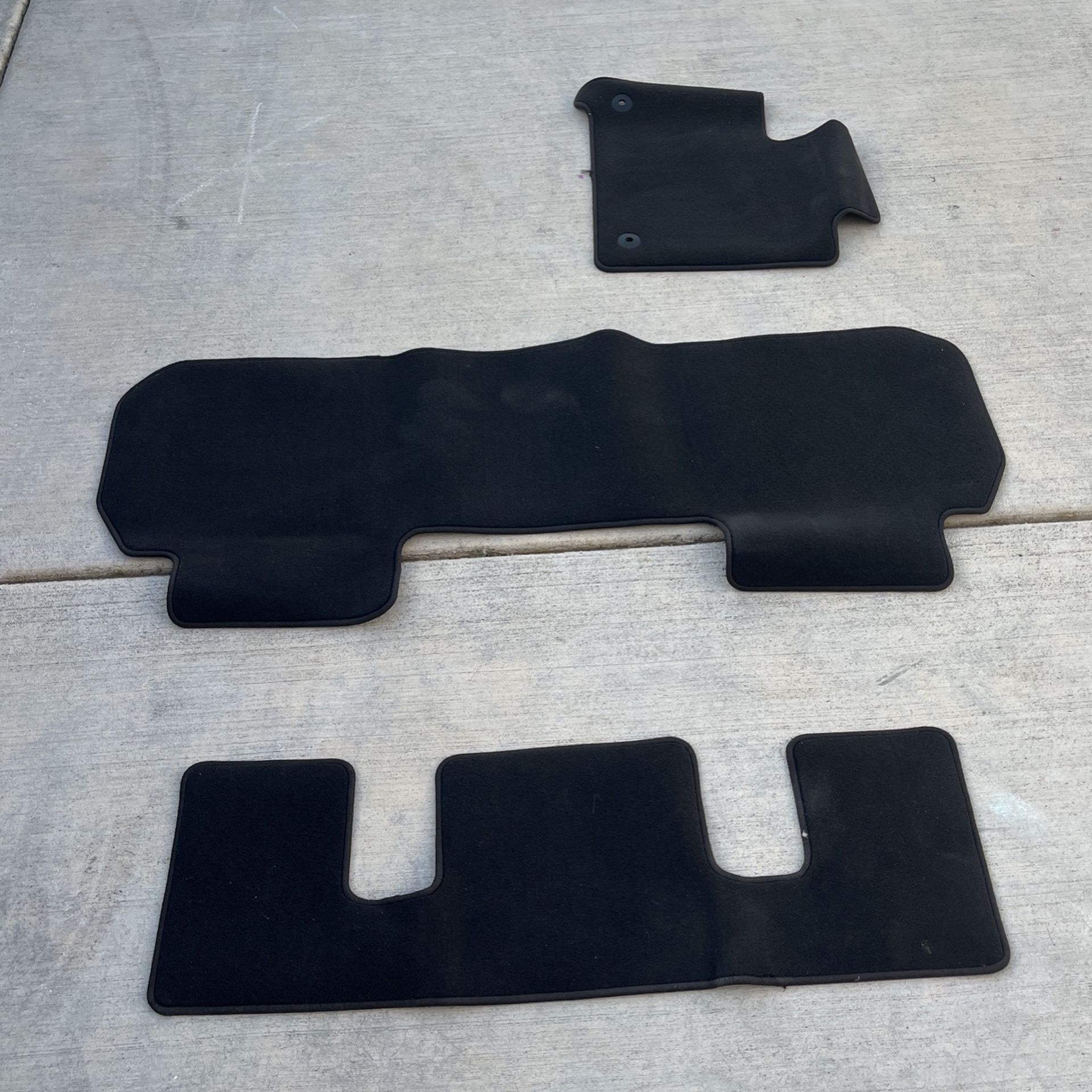 2021 Chevy Tahoe Mats