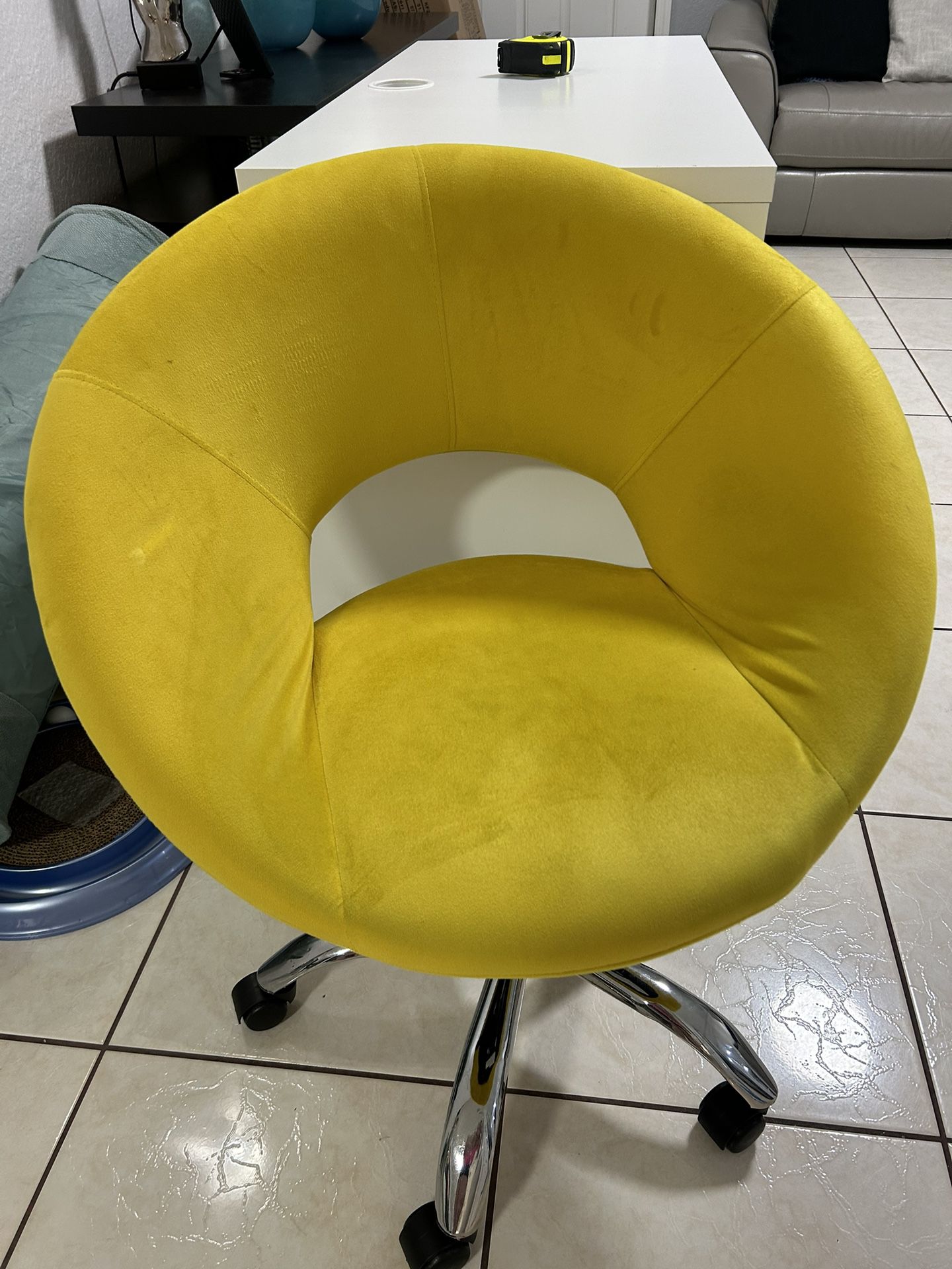 Vanity/desk chair 