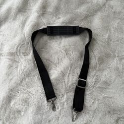 Small duffle bag strap
