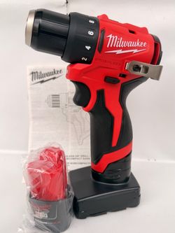 Milwaukee M12 Subcompact Brushless 3/8" Drill/Driver And 1-2.0Ah battery