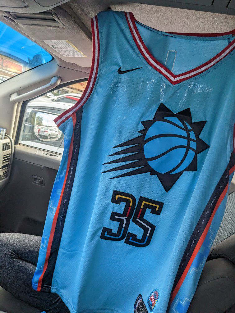 Kevin Durant Suns Jersey Size Medium -XL for Sale in Phoenix, AZ - OfferUp