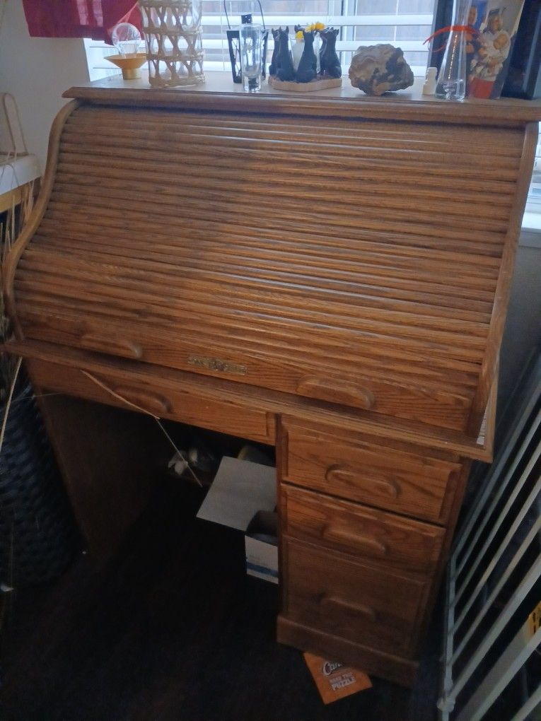 Small Rolltop Desk Oakwood