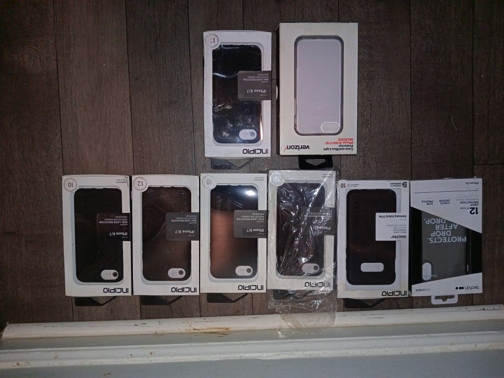 assorted iphone/Samsung cases+protector