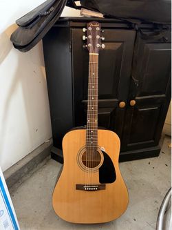 Fender FA-125 acoustic guitar