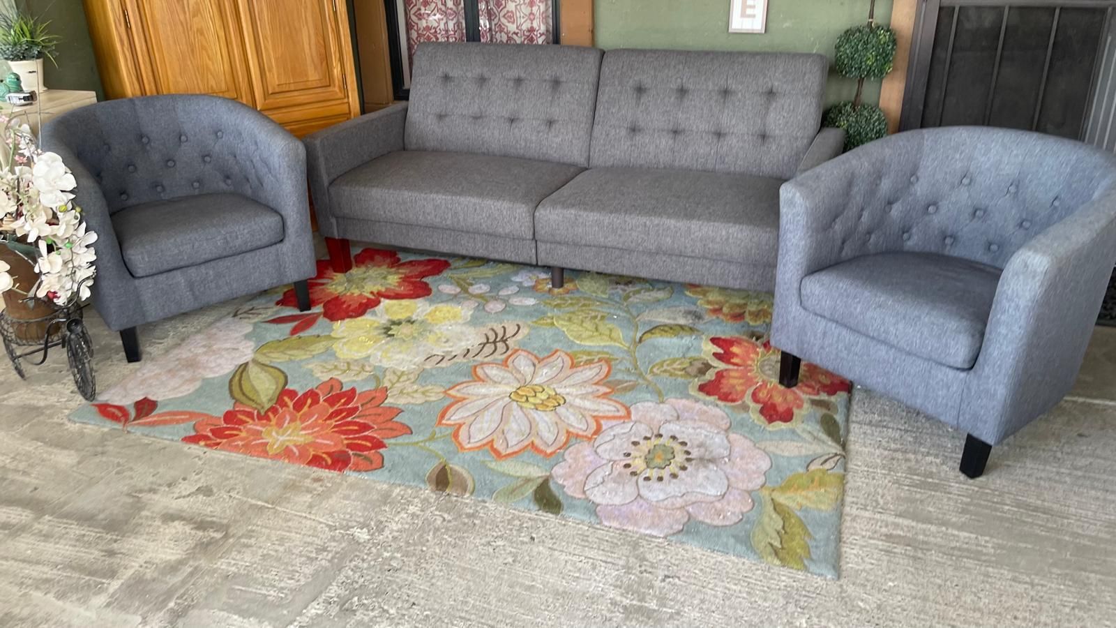 Gorgeous Futon Gray Whit Two Arm Chairs