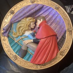 Walt Disney’s Sleeping Beauty True Loves Kiss 3-D Plate