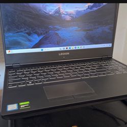 Gaming Laptop - Lenovo (2019)
