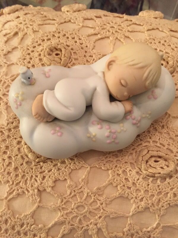 Precious Moments "Safe in the Arms of Jesus"