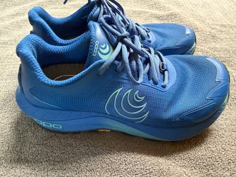 Women’s Topo Trail shoe