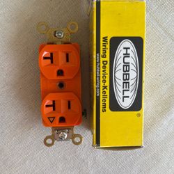 Straight Blade Duplex Receptacle: NEMA 5-20R, 20 Amps, Isolated Ground