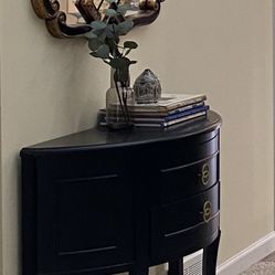 Wall Entry Table 