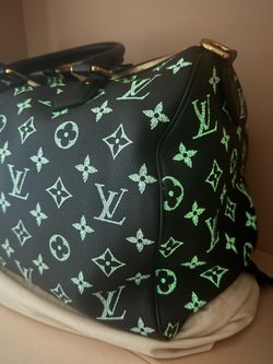 AUTHENTIC LOUIS VUITTON P9 40 FIREFLY