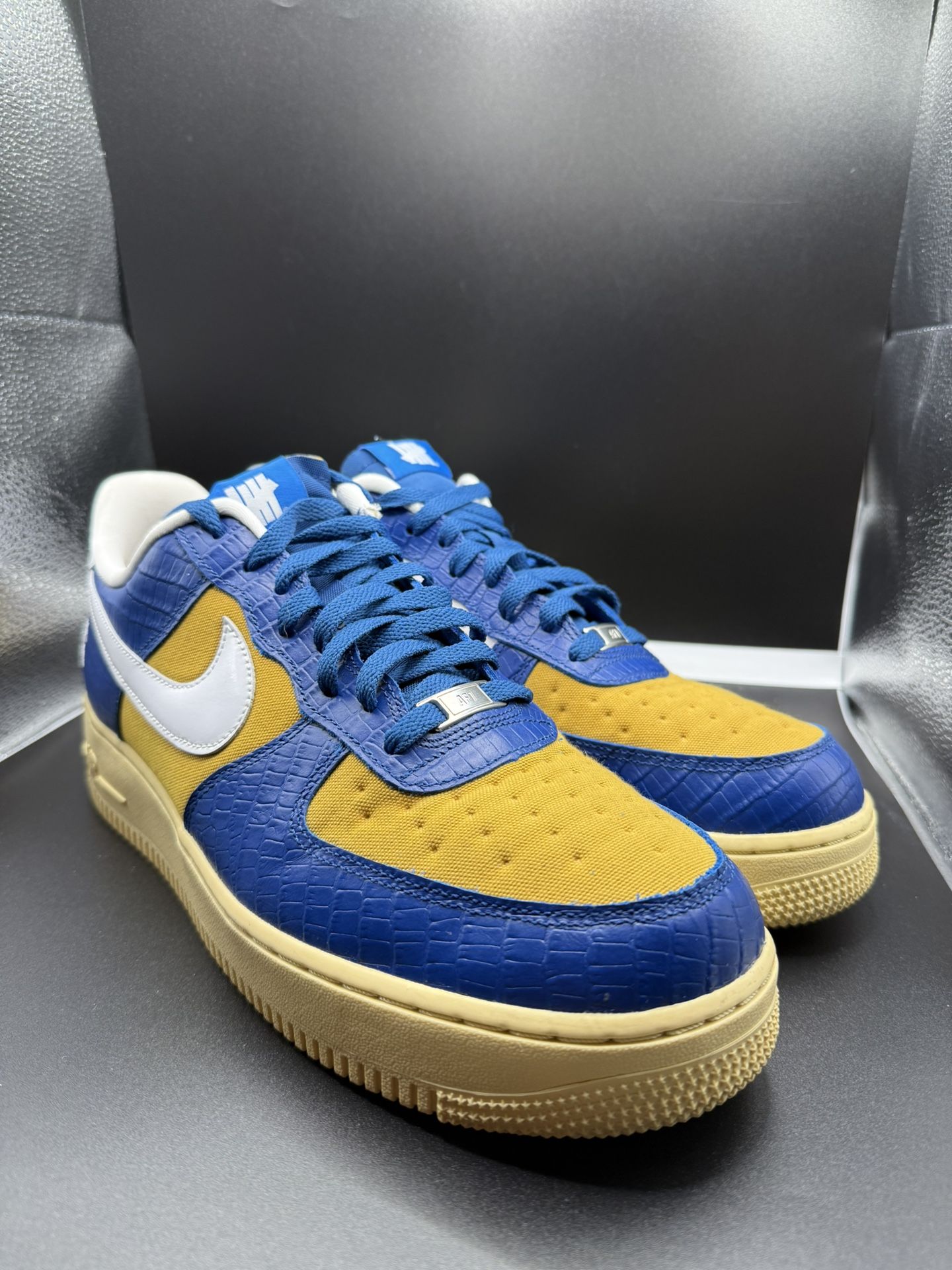 Size 12 - Undefeated x Nike Air Force 1 SP Low Dunk vs AF1