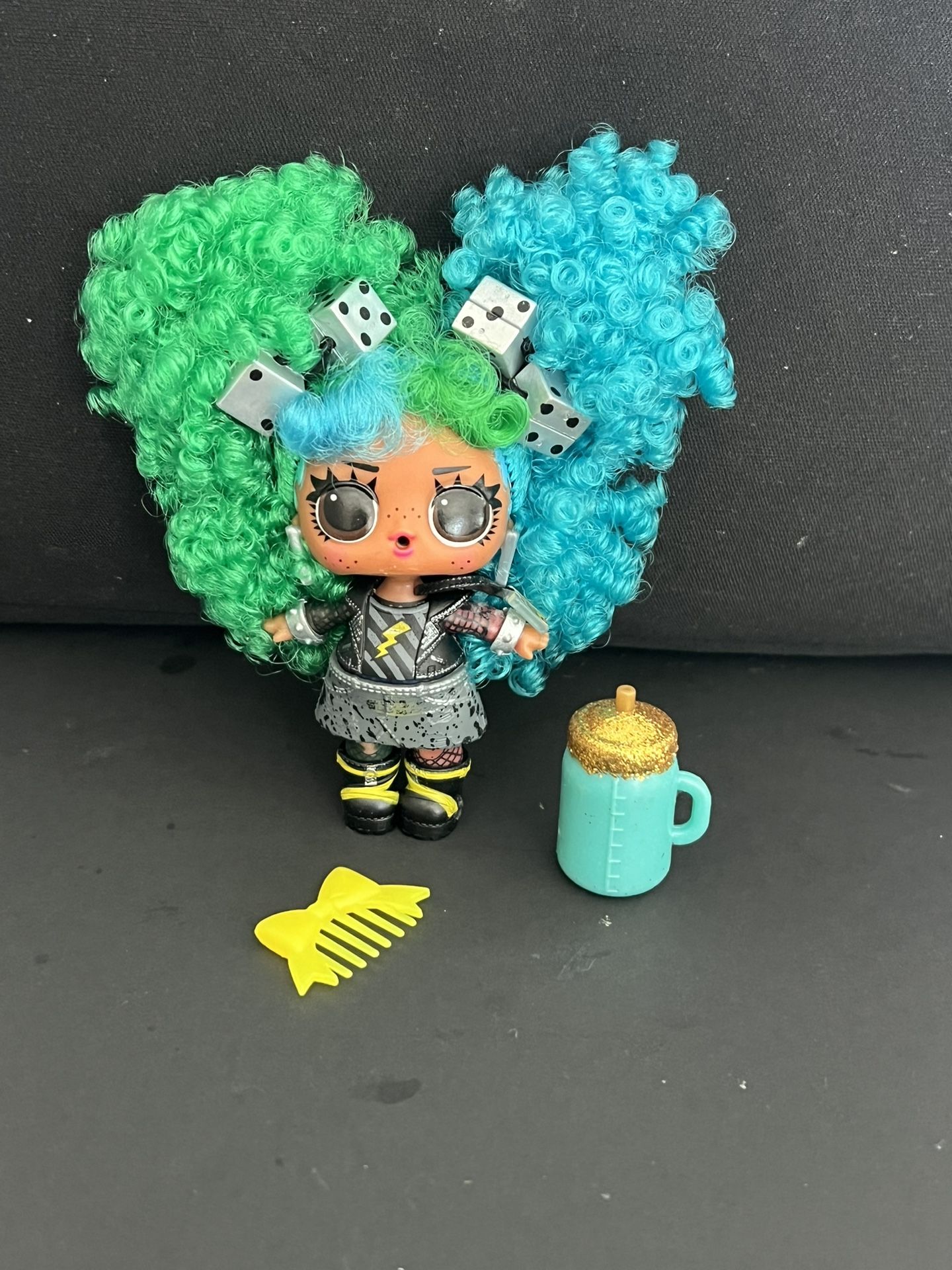 LOL SURPRISE REBEL REMIX HAIR FLIP DOLL - 4 INCH