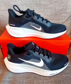 Size 8 Men's - Brand New Nike Zoom Pegasus 41 Raiders Shoes