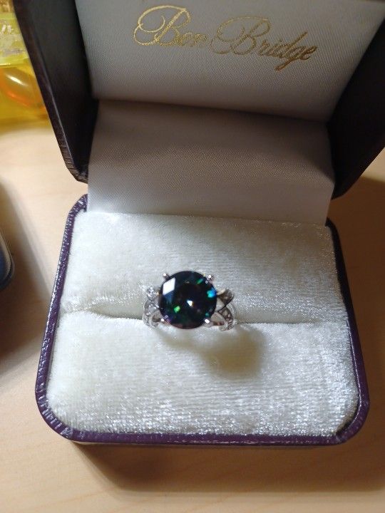 Beautiful Sterling Silver Mystic Topaz Crystal Ring Women's Size 8.5 