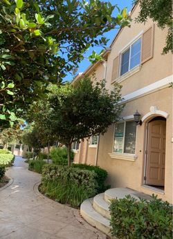 3 Beds 2 Baths - House