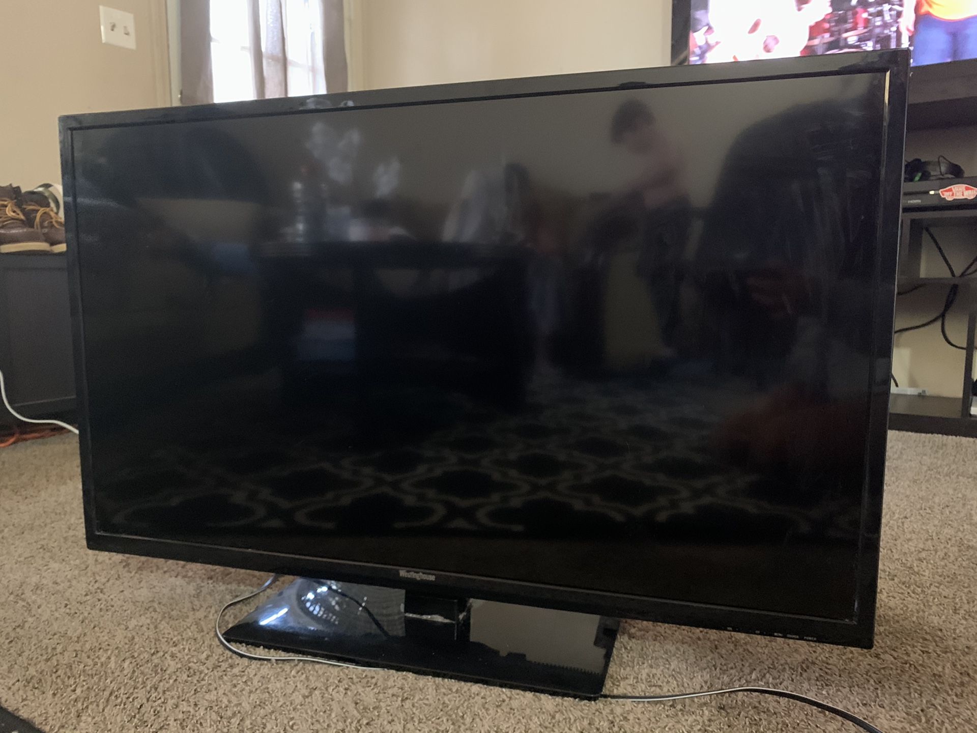 Westinghouse 32 inch TV