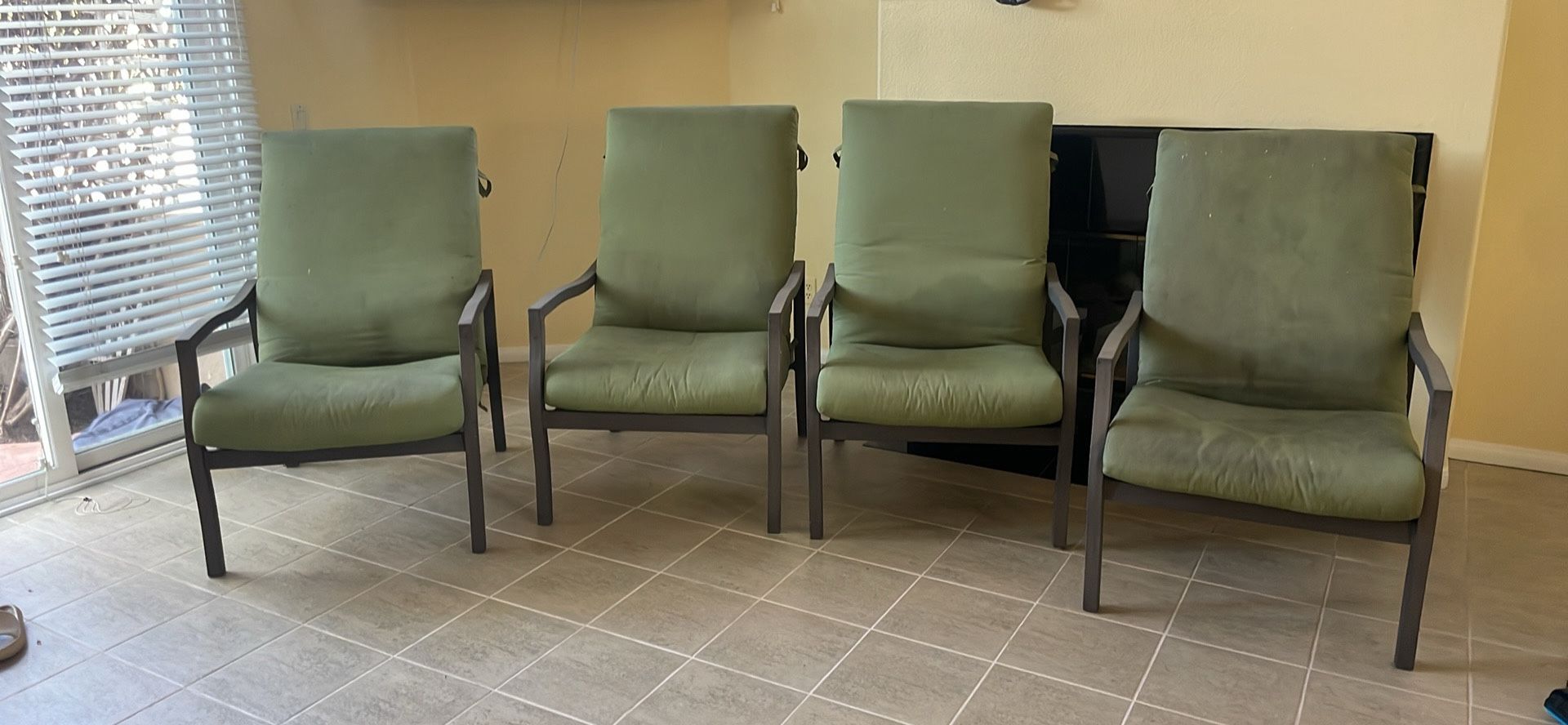 4 Large Reclining Lawn Chairs