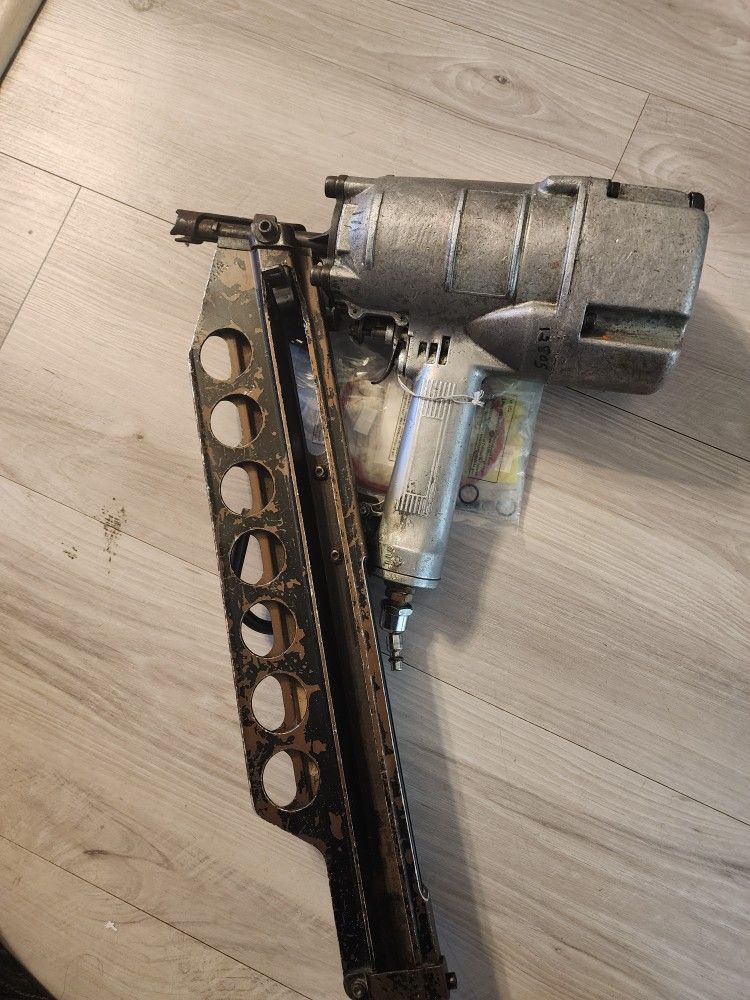 Hitachi Nail Gun