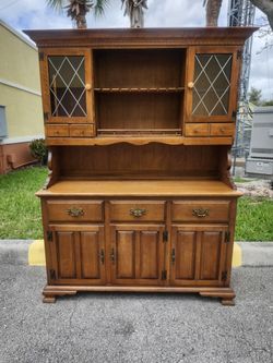 ETHAN ALLEN Heirloom Nutmeg Maple Colonial Early American 57" Buffet - Same day delivery available 🚚.