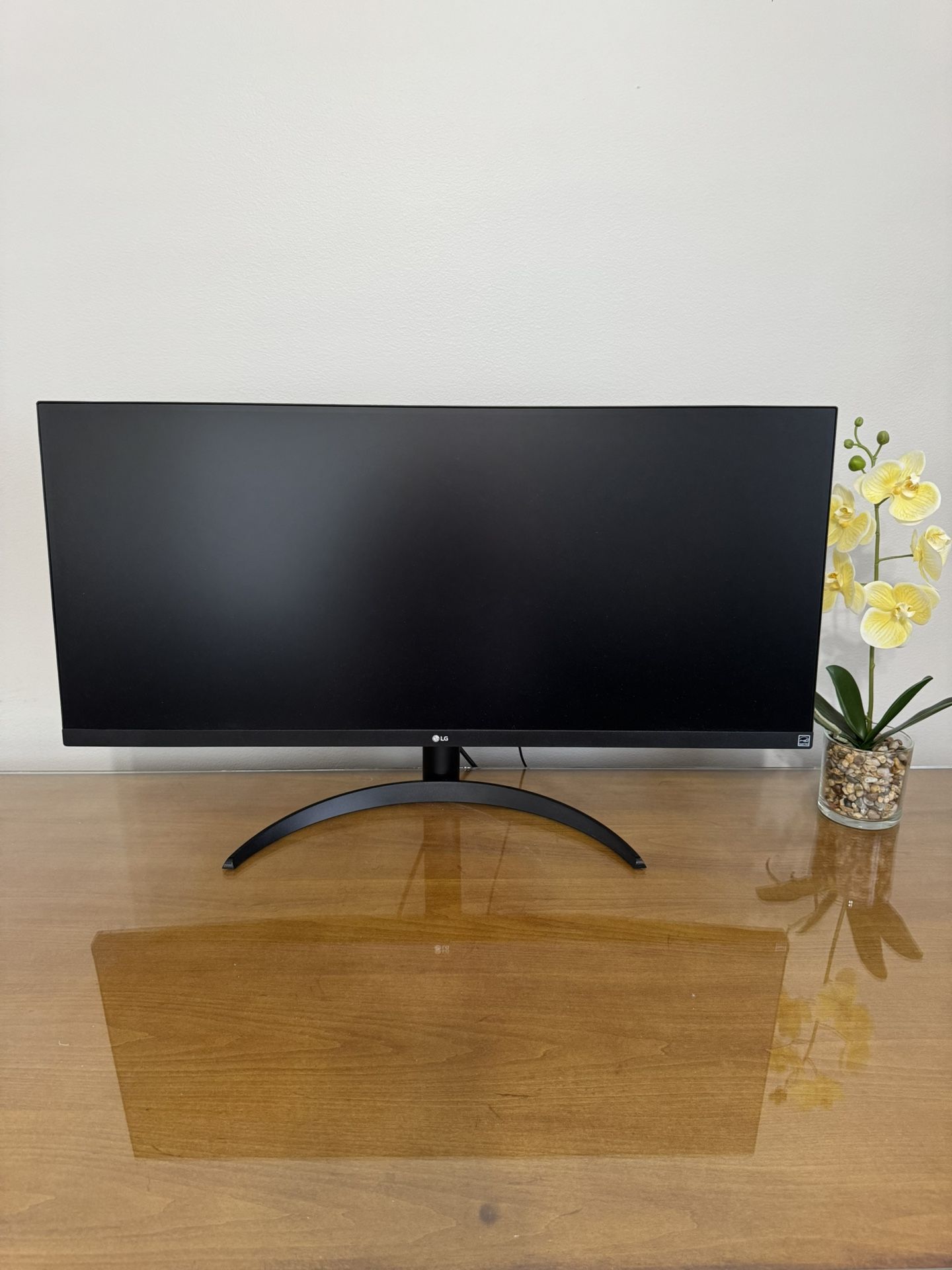 LG 34WP500-B Ultrawide 34´´ Full HD IPS monitor with Wireless Keyboard & Wireless Mouse
