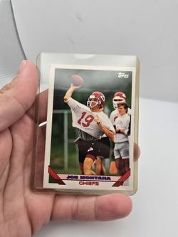Topps 1993 Topps Joe Montana #200 Kansas City Chiefs NFL Football Card