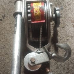 Dayton.   Ratchet Puller