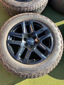 2024 Chevrolet Silverado 1500 20’ stock wheels brand new