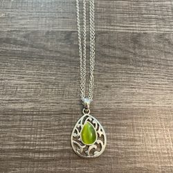 Beautiful Cat Eye Pendant Necklace 