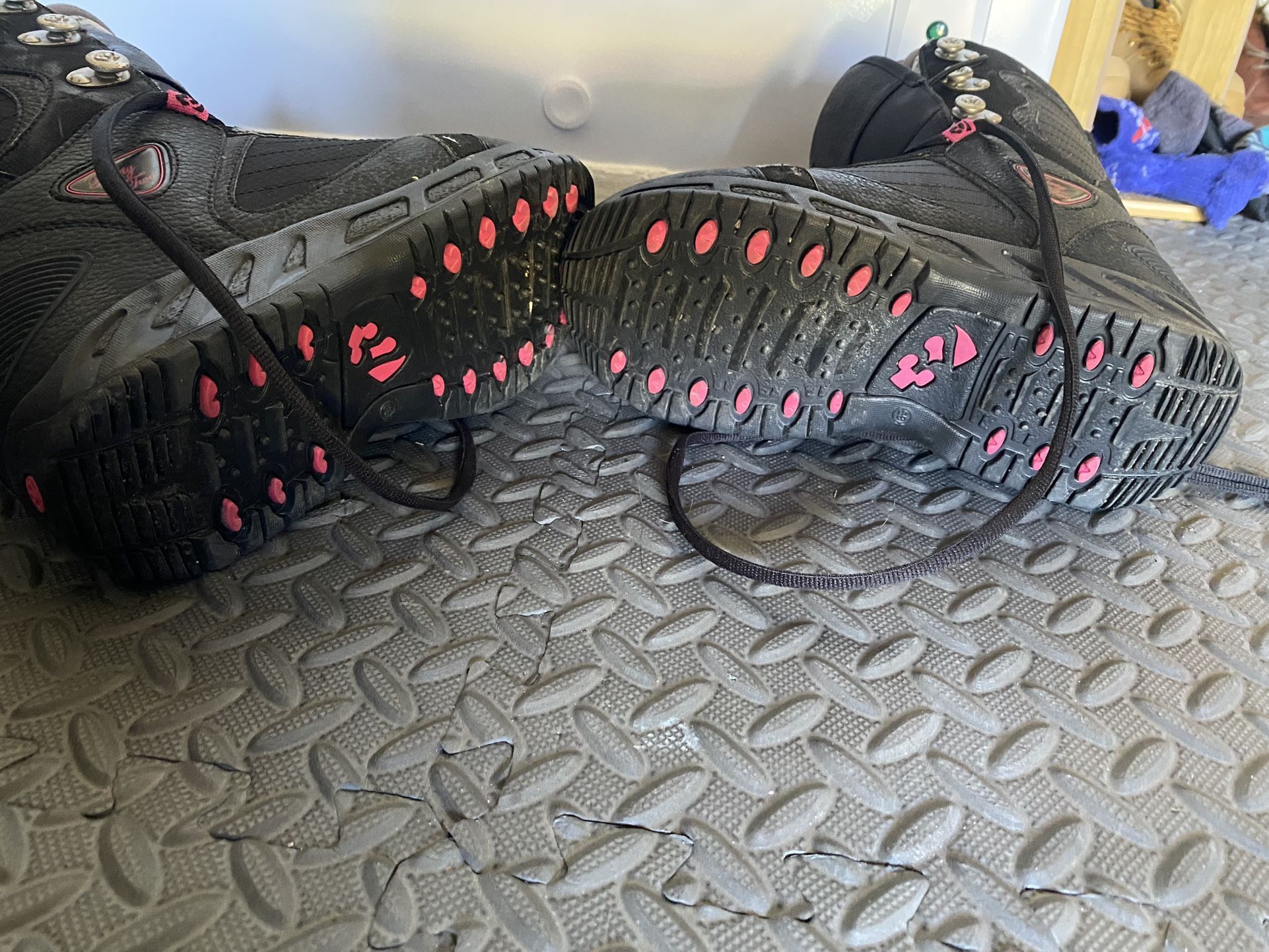 Women Size 10 Snow Boots