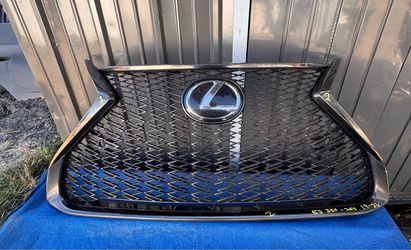 LEXUS ES350/ ES250 W SENSOR HOLE GRILLE OEM (2019-2024)