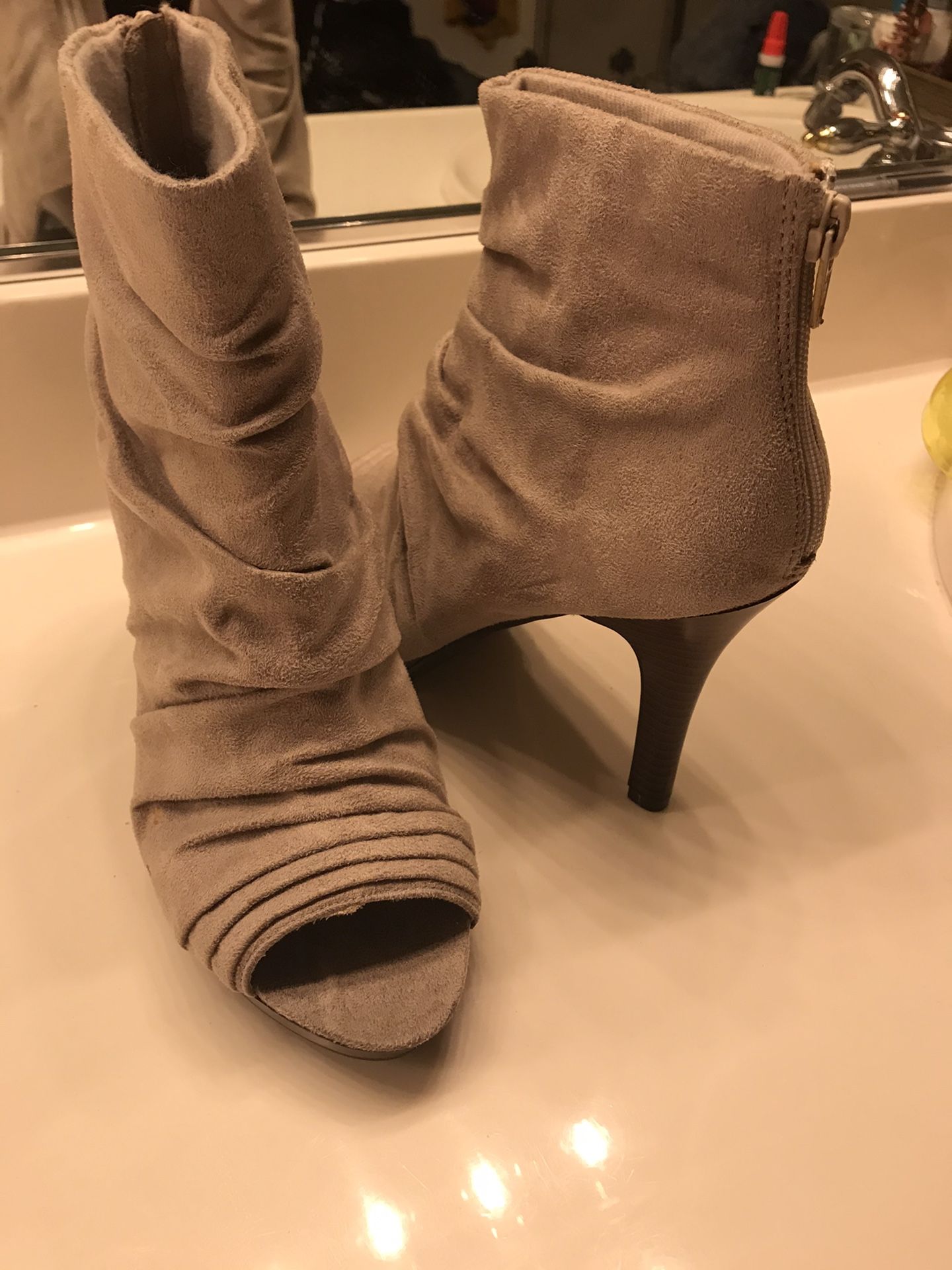 Fioni brand Size 8