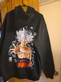 Men’s sweatshirt.