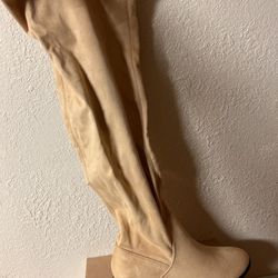 New Shoe Size 10 Knee High Boots And Flats 