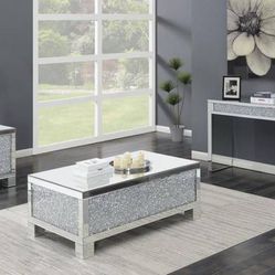 Hollywood Glamorous Coffee Table With Lots Of Bling!! SALE!